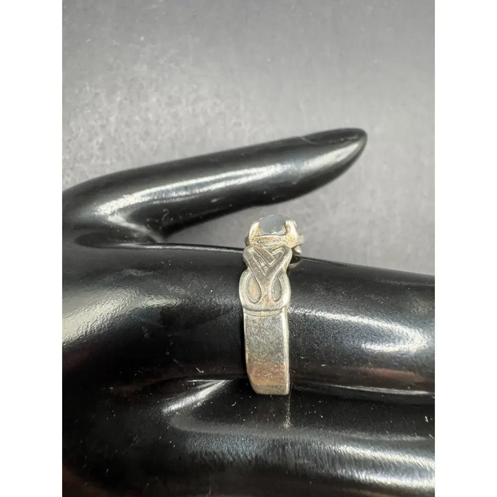 Vtg Sterling Silver 925 Signed Moonstone Irish Celtic Knot Ring Size 10.5
